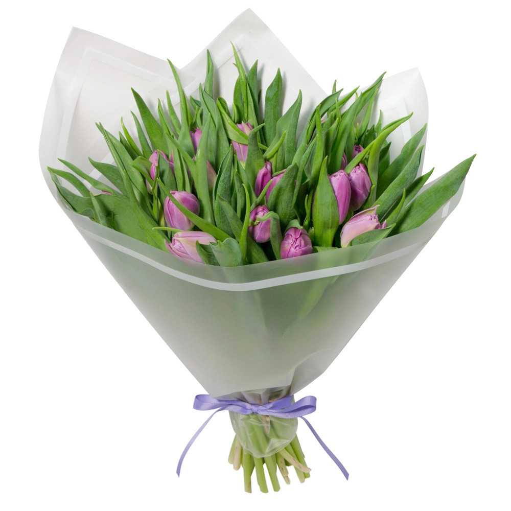 Букет из фиолетовых тюльпанов в Бородино Красноярского края