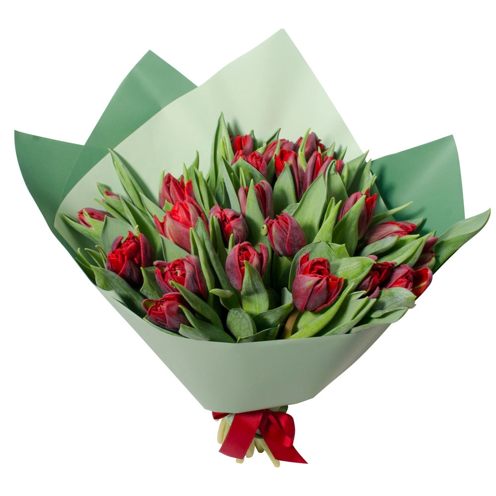 Букет из красных тюльпанов в Бородино Красноярского края