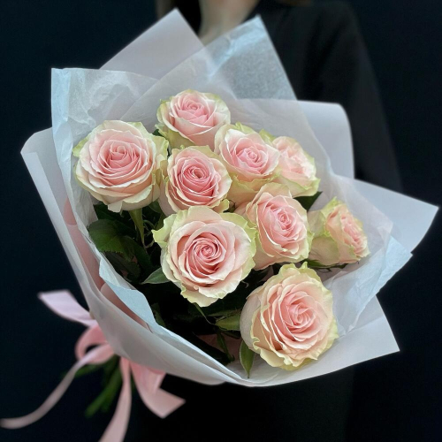 Букет из 9 розовых роз Бородино Красноярский край